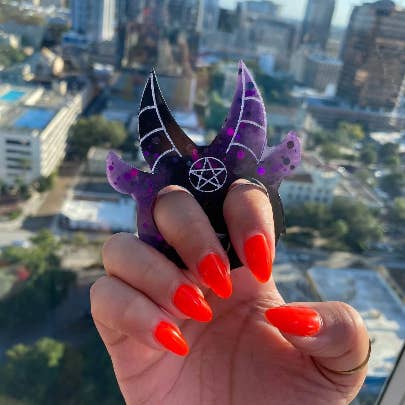 The Witchin Waifu - Vendita all'ingrosso Portachiavi - Donna - Portachiavi in resina per autodifesa con demone capra Bafometto2