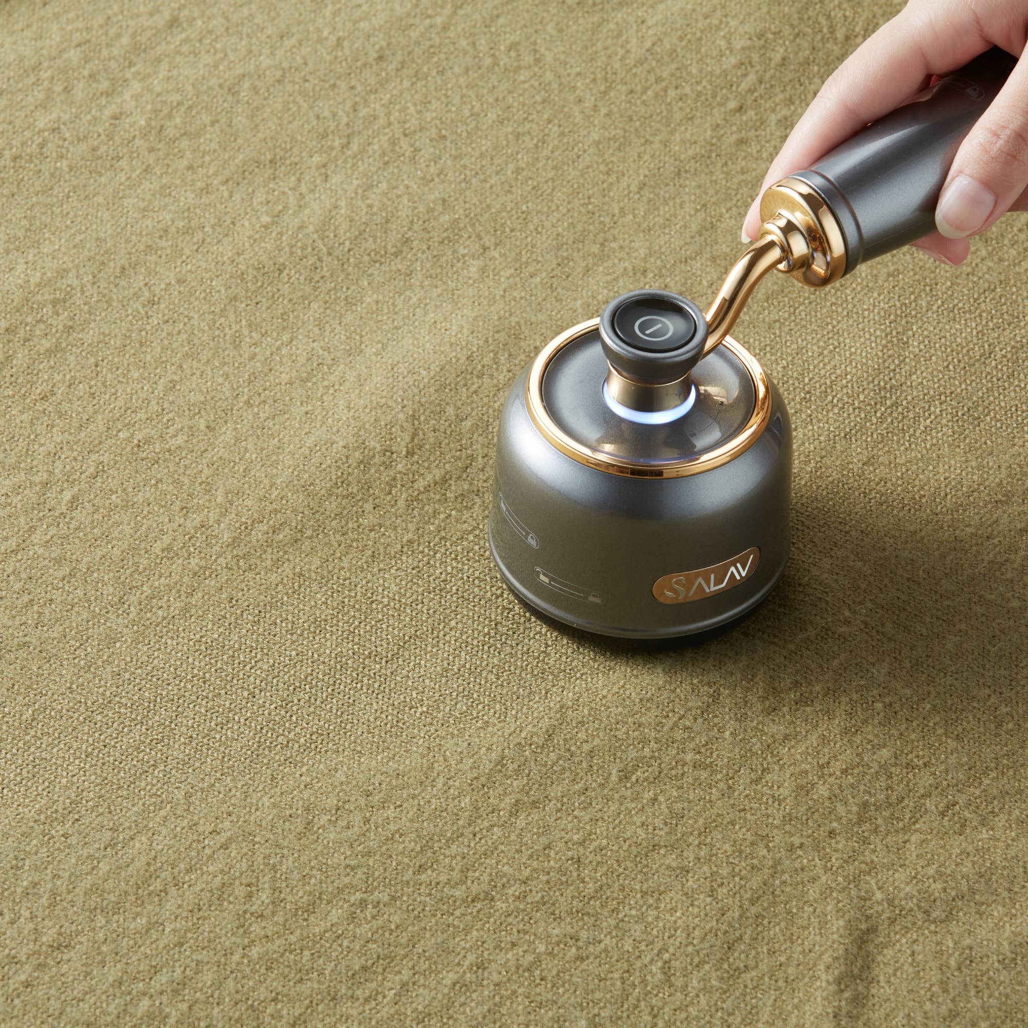 Salav-True & Tidy - Wholesale Lint Roller - Retro Edition Rechargeable Fabric Shaver and Lint Roller34