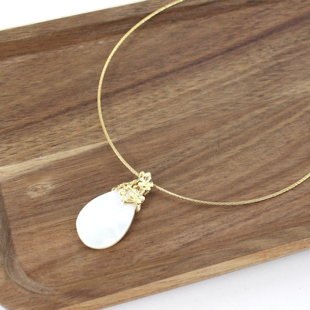 Pretty Persuasions - Wholesale Choker/Collar - N24187 Flower Motif Stone Charm Choker3