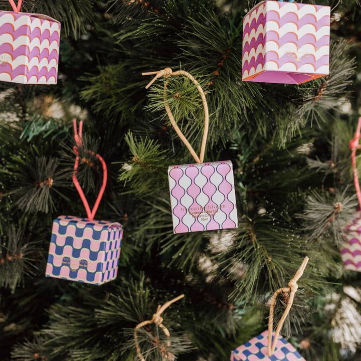 Blossom and Bloom - Wholesale Reed diffuser - Bamboo + White Lily - 10 ml Reusable Diffuser2