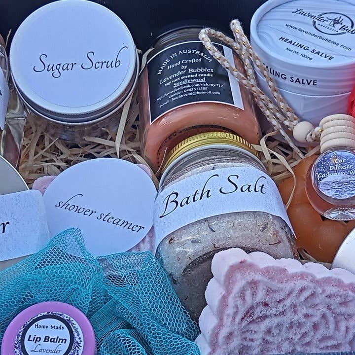 Lyxigt Hamper Pamper Pack från Lavender Bubbles Memory Box för wholesale av Lavender Bubbles