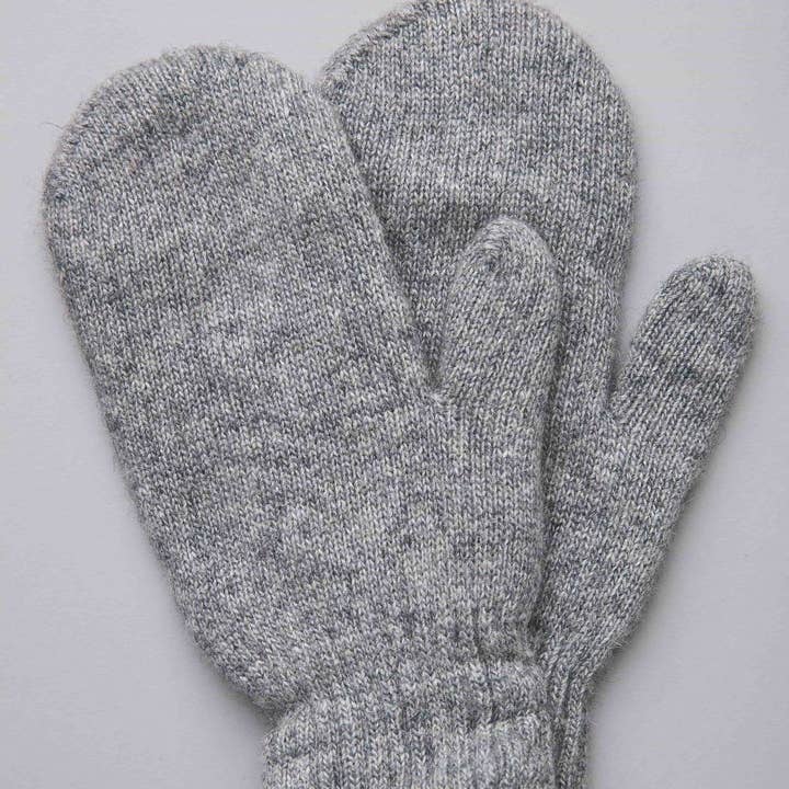 Mongulai - Wholesale Mittens - Women's - Gray Sheep Wool Adult’s Mitten