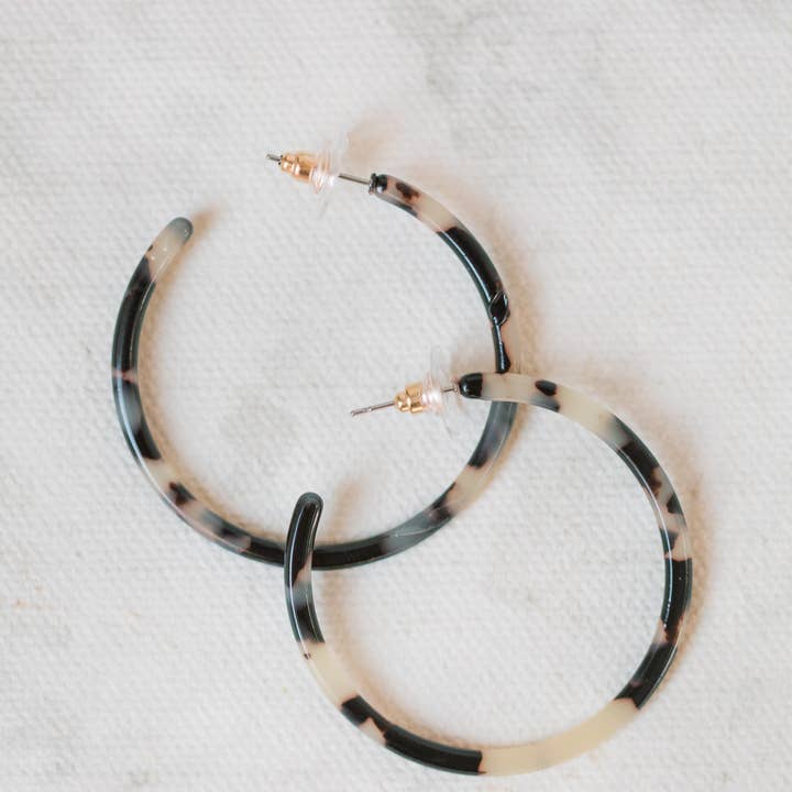 St Armands Designs of Sarasota - Wholesale Hoop Earrings - 1.25" Skinny Blonde Tortoise Hoop Earrings