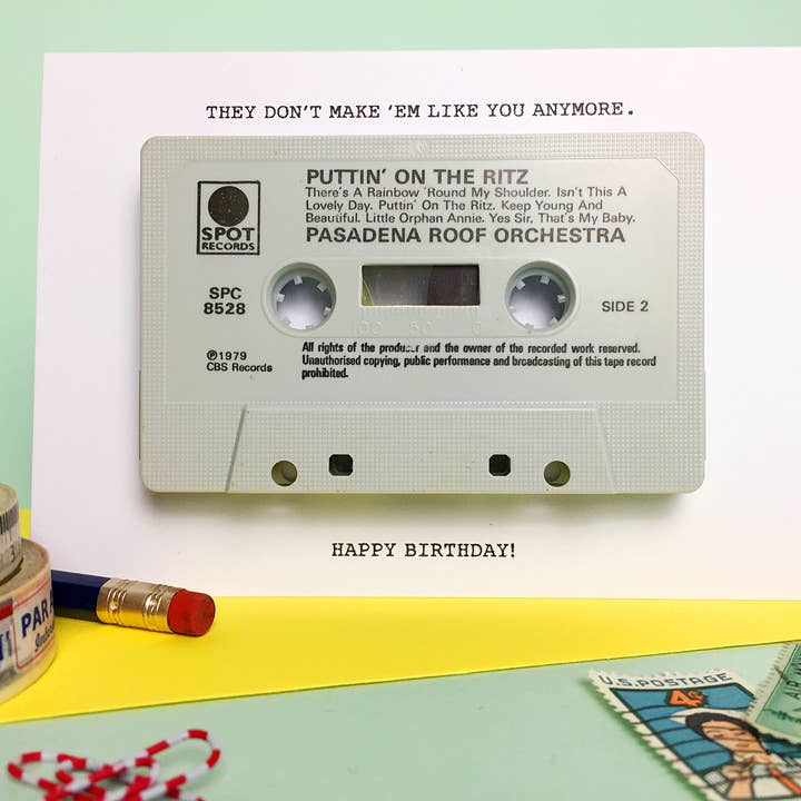 No hacen más como tú. ¡Feliz cumpleaños! - Tarjeta de felicitación para venta al por mayor de fracas studios.