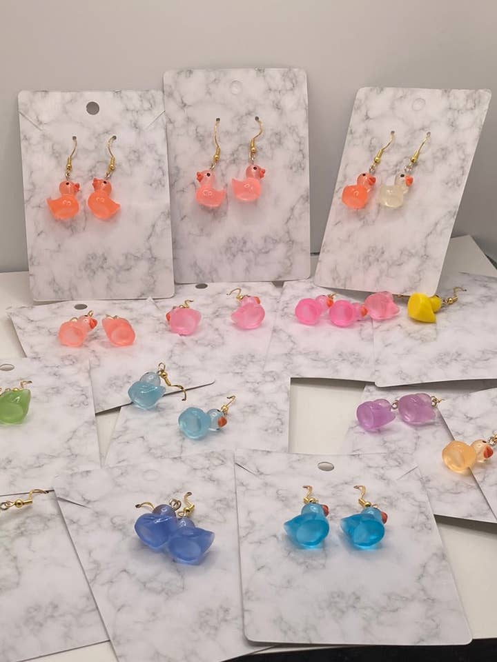 Rubberen oorbellen van Ducky voor wholesale door S and E Hobbies and Collectables