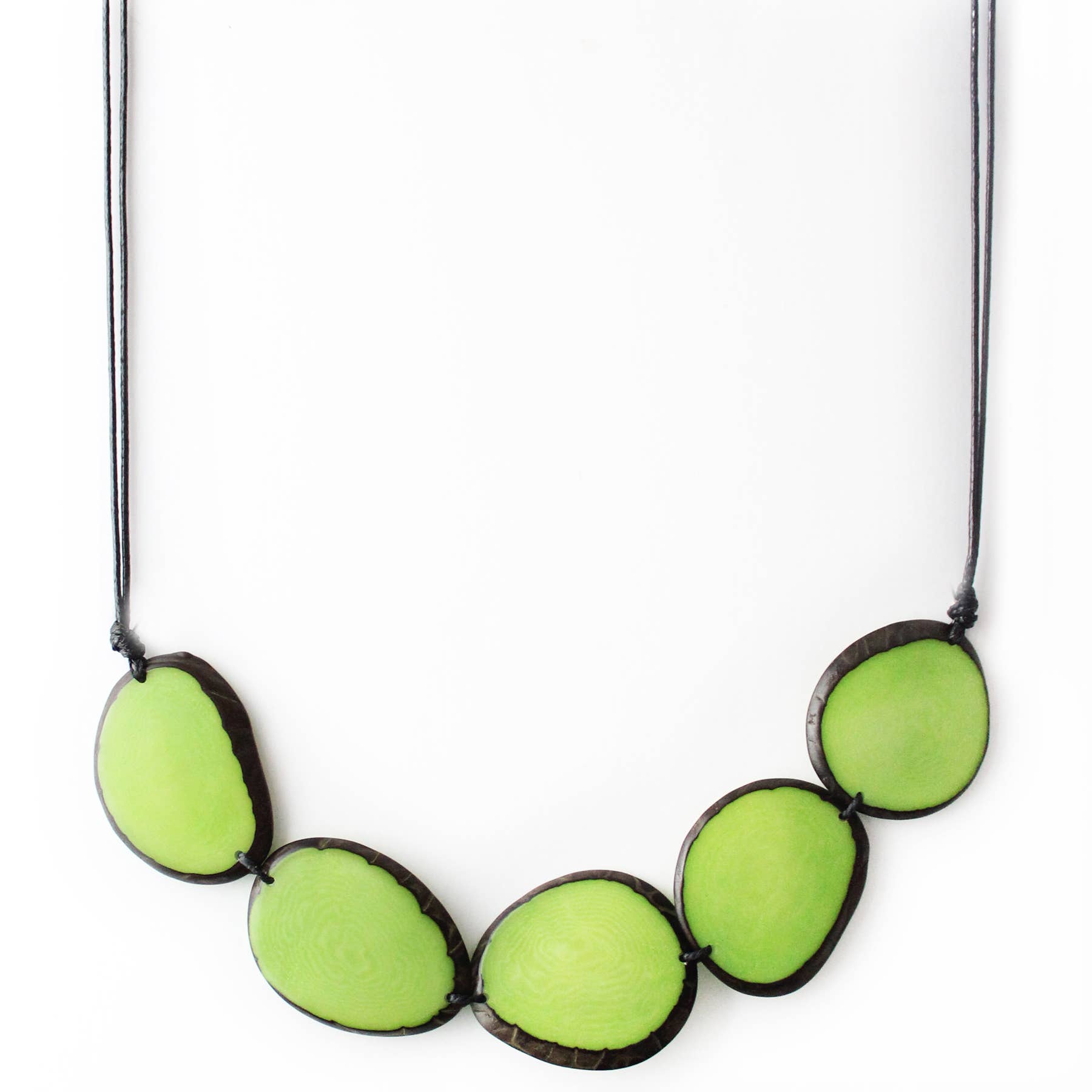 Muichic Natural Jewelry – Großhandel Perlenkette – Chips Tagua Halskette, handgefertigt, Fairtrade, leicht8