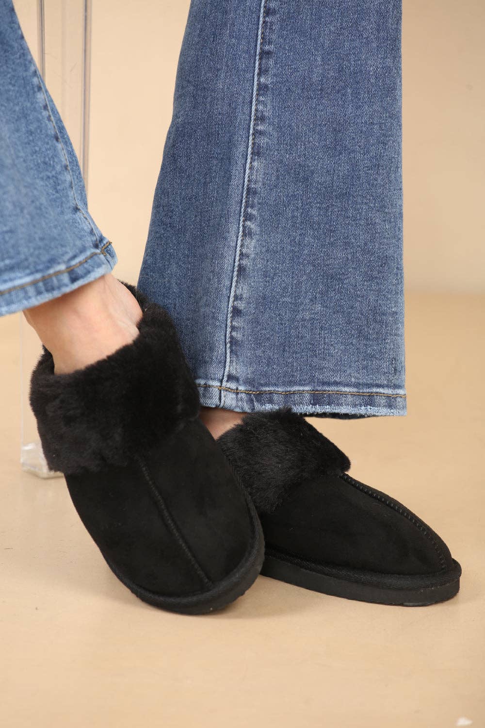 No Doubt Shoes - Wholesale Slippers - Women's - COZY SUEDE MULE FLUFFY SLIPPERS10