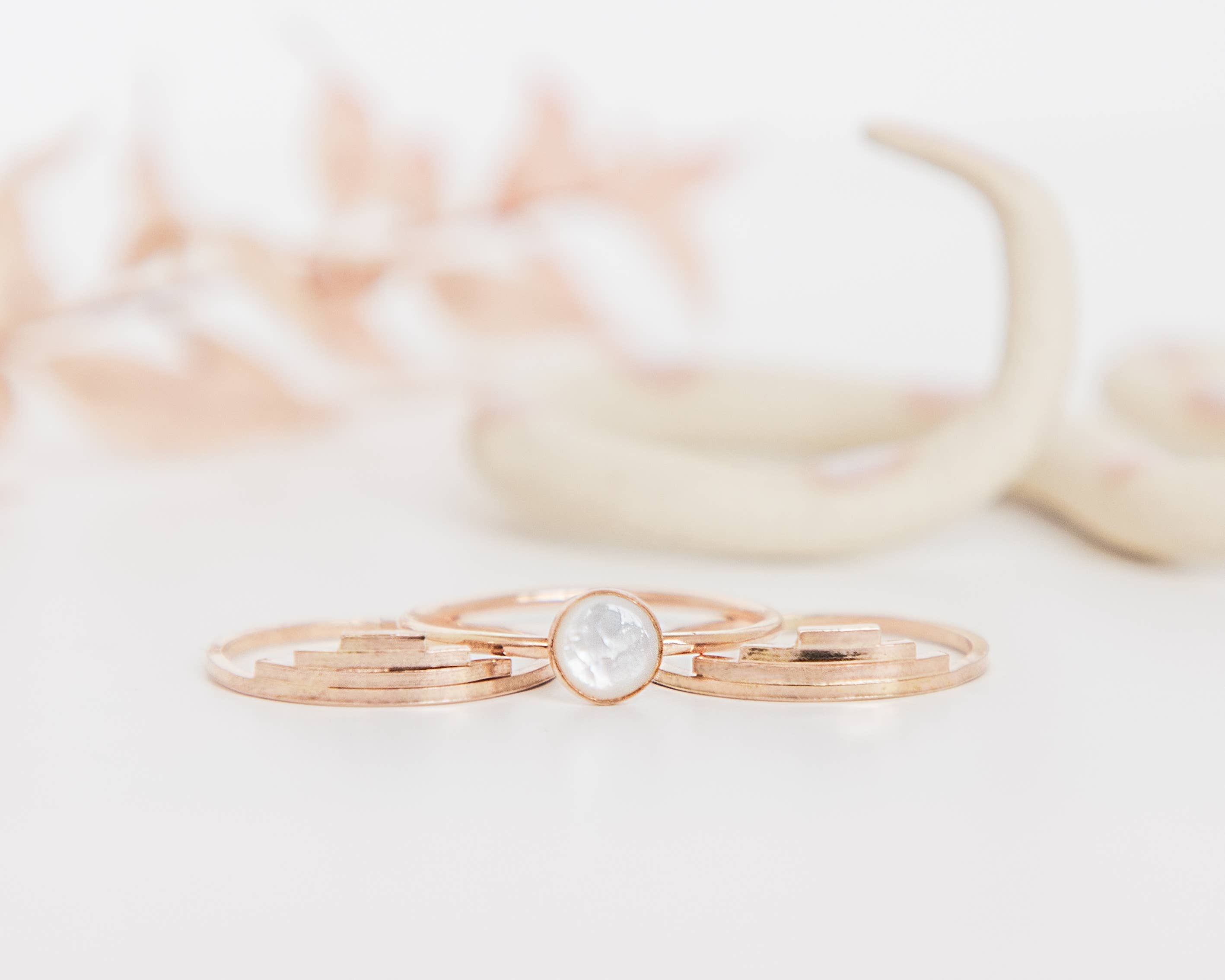 Mineral and Matter - Wholesale Single Stone/Solitaire Ring - Mother of Pearl Medium White Pearl Classic Ring3