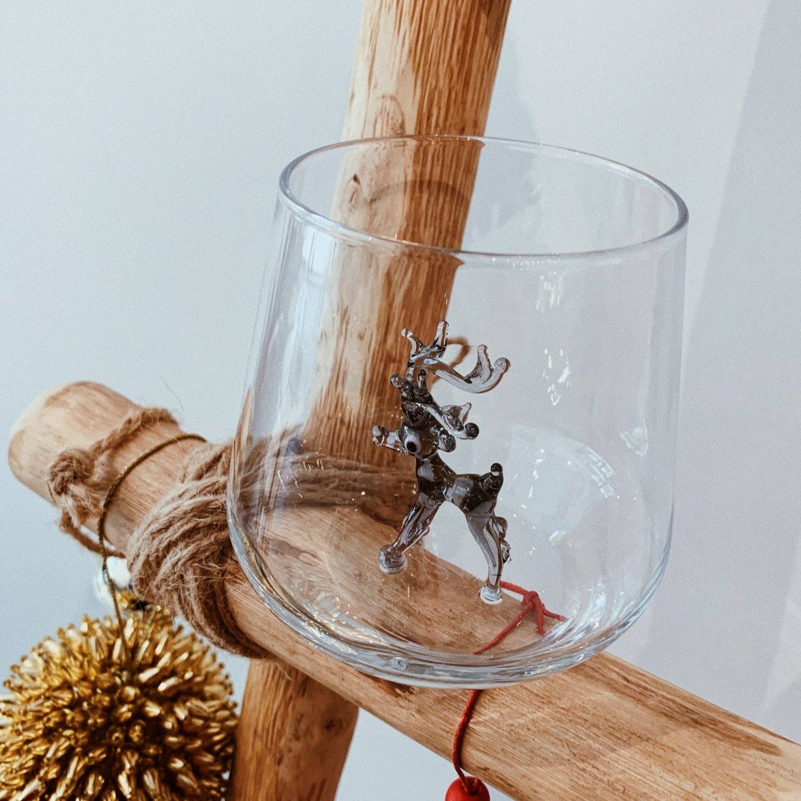 Minizoo - Venta al por mayor Copas de cóctel/licor - Vaso de agua Deer Glass gris con figura de ciervo0