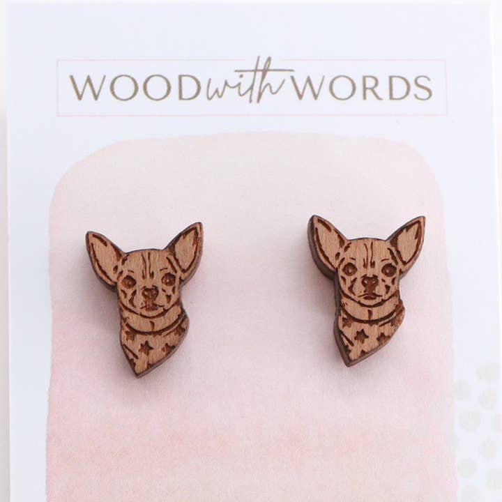 Chihuahua hund trä stud örhängen för wholesale av Wood With Words