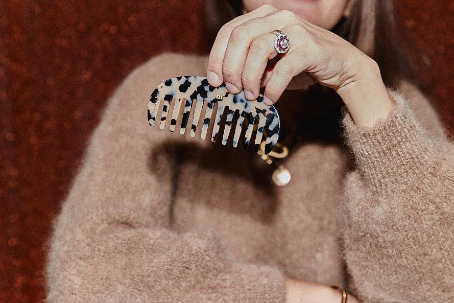 Maho - Wholesale Hair Brush/Comb - Phoebe Scale4