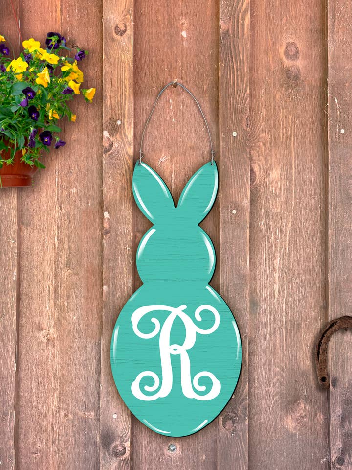 Gruccia porta coniglio con iniziale per la vendita all'ingrosso da parte di Steel Southern Designs