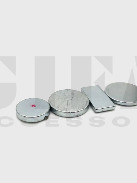 Aimants escamotables paquet de 2 pièces pour la vente par Gifa Accessori