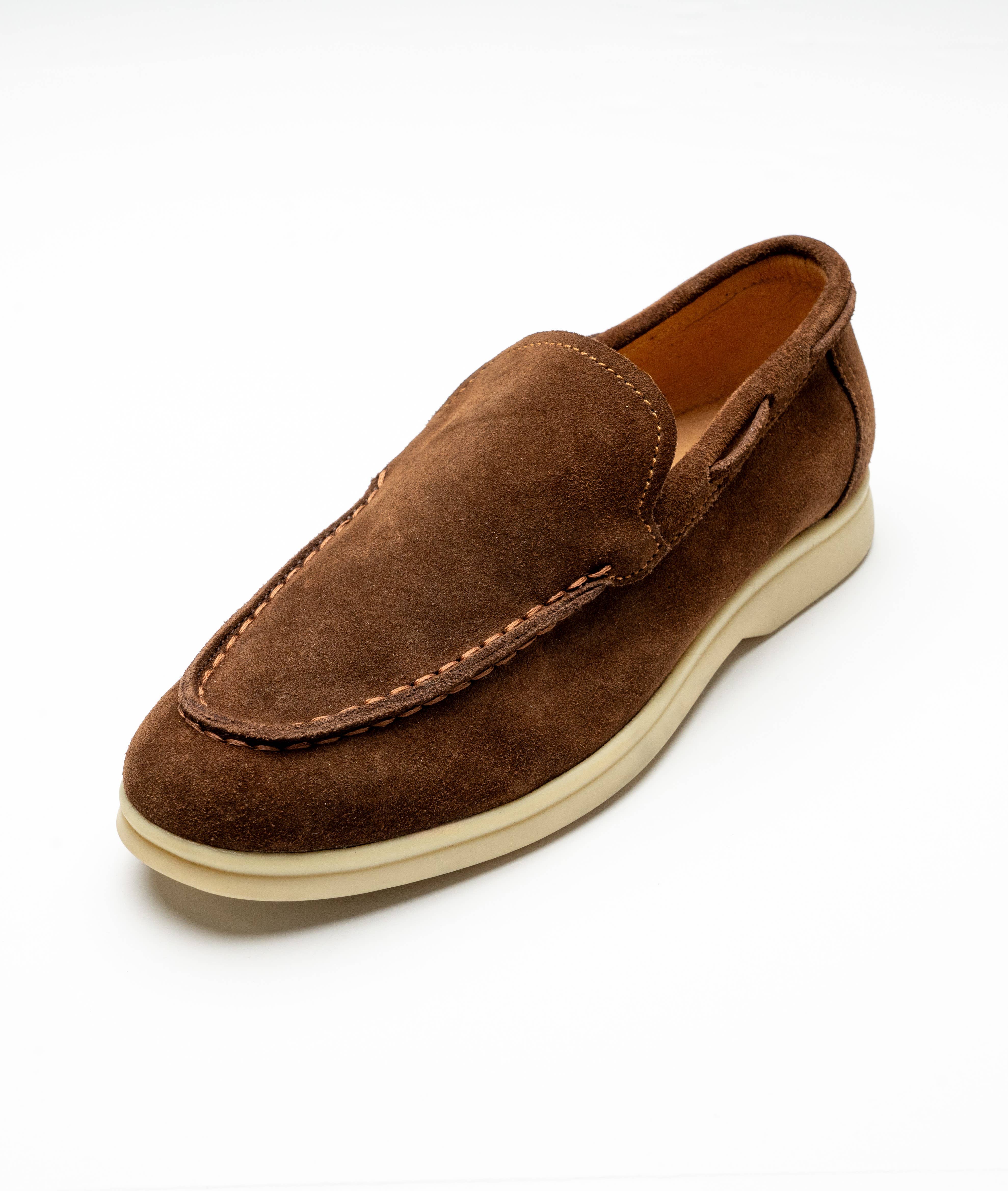 Isaac Mizrahi – Engroshandel Flade sko - Børn – SS4101 Drengesko i ruskind0