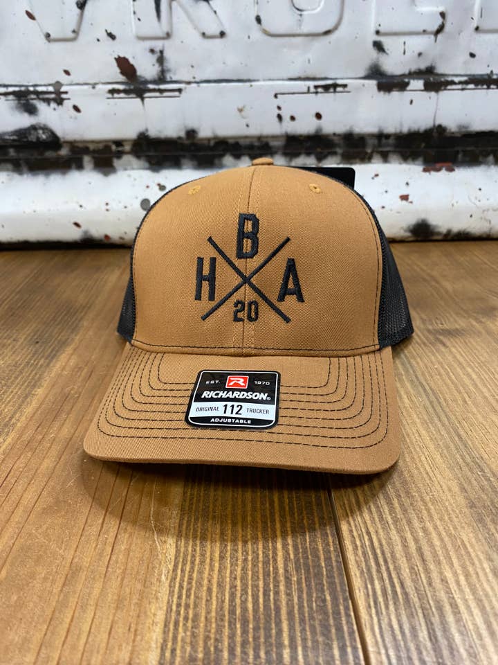 HB Crossing Cap - Karamell/Schwarz für den Großhandel von Home Bound Company