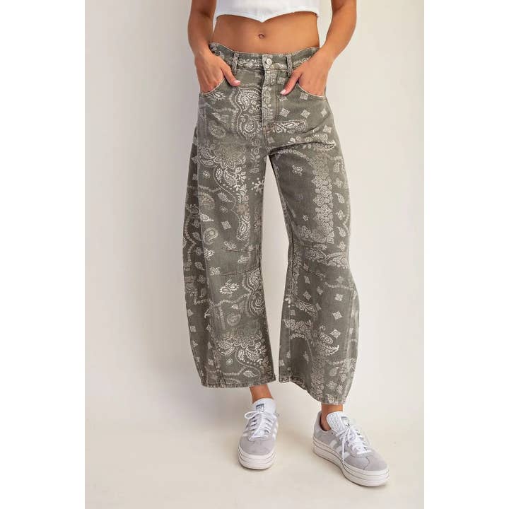 STYLE USA – Großhandel Hose – Damen – Mineralgewaschene Jeans mit Paisleymuster6