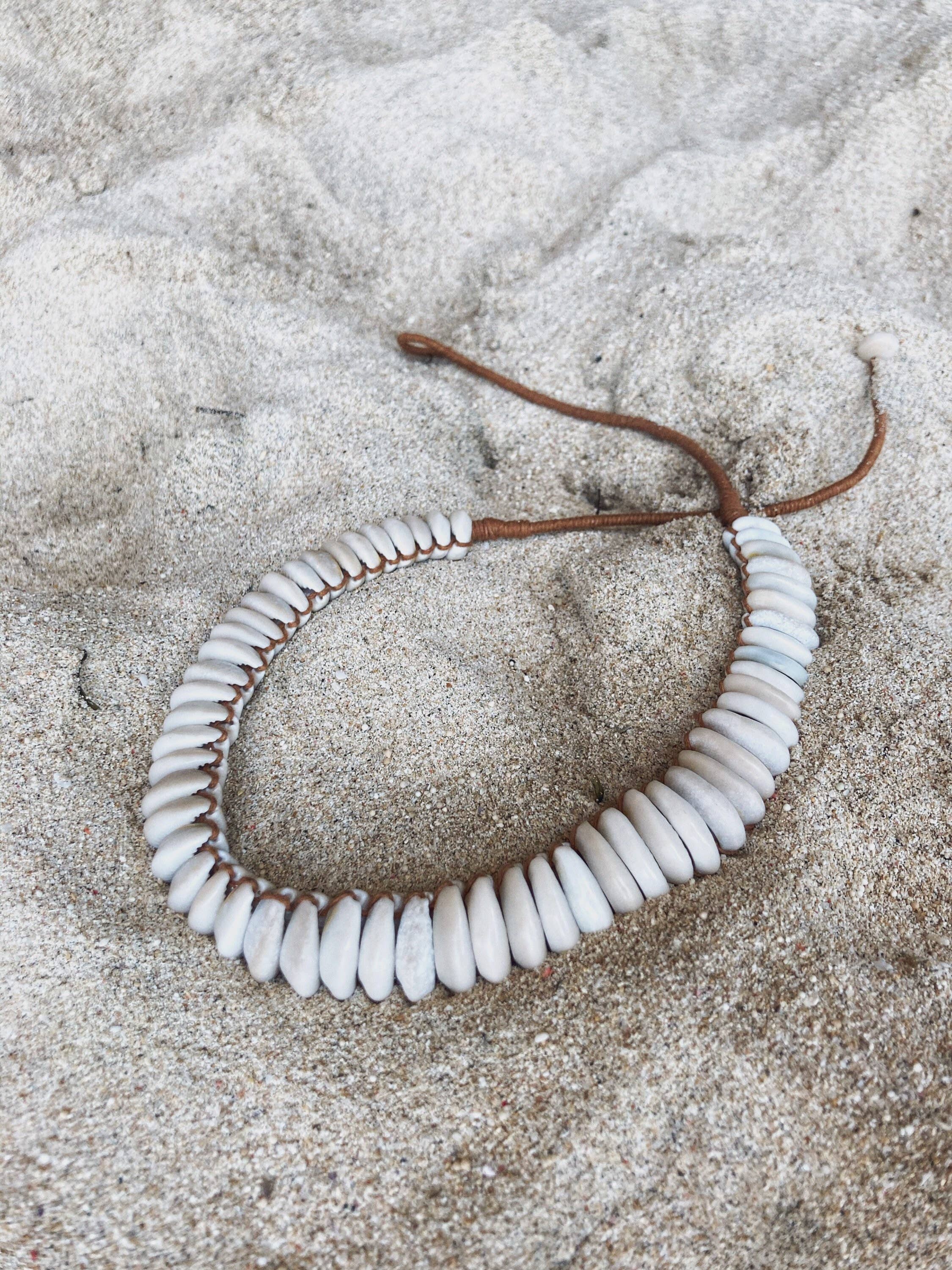 Bonisita – wholesale Beaded/pearl necklace – Vintage Cowrie Shell Necklace from Papua - 20” Inches Long5