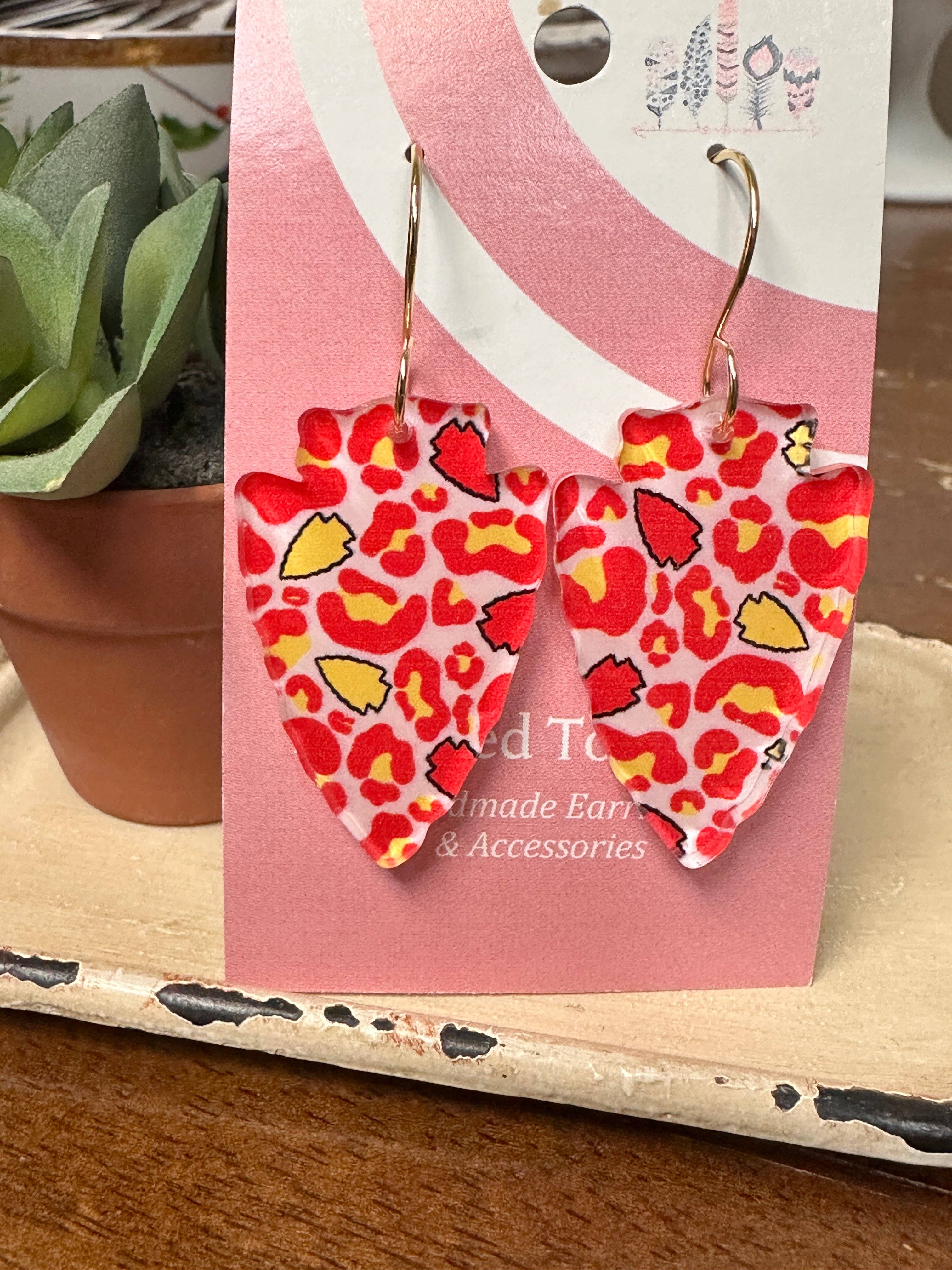 Designed To Flaunt - Vente Boucles d'oreilles pendantes - Boucles d'oreilles pendantes à pointe de flèche solide5