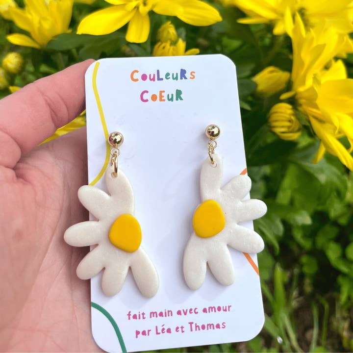 Ostara - Half white daisy for wholesale by Couleurs cœur