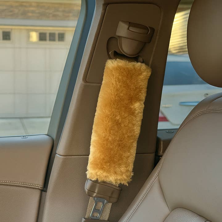 SHEEPSKIN ELITE - Wholesale Beach accessories - Faux Sheepskin Steering Wheel & Seat Belt Cover Set – Coffee2