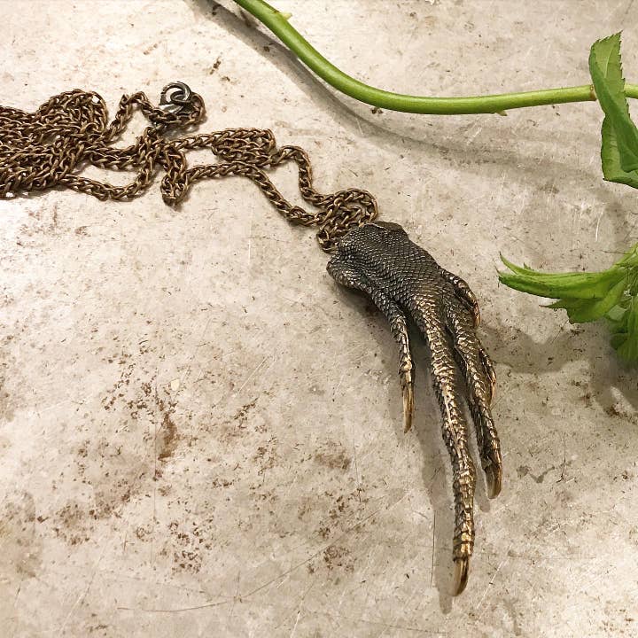 Large Iguana Foot Necklace for wholesale by MADE IN JEWELRY