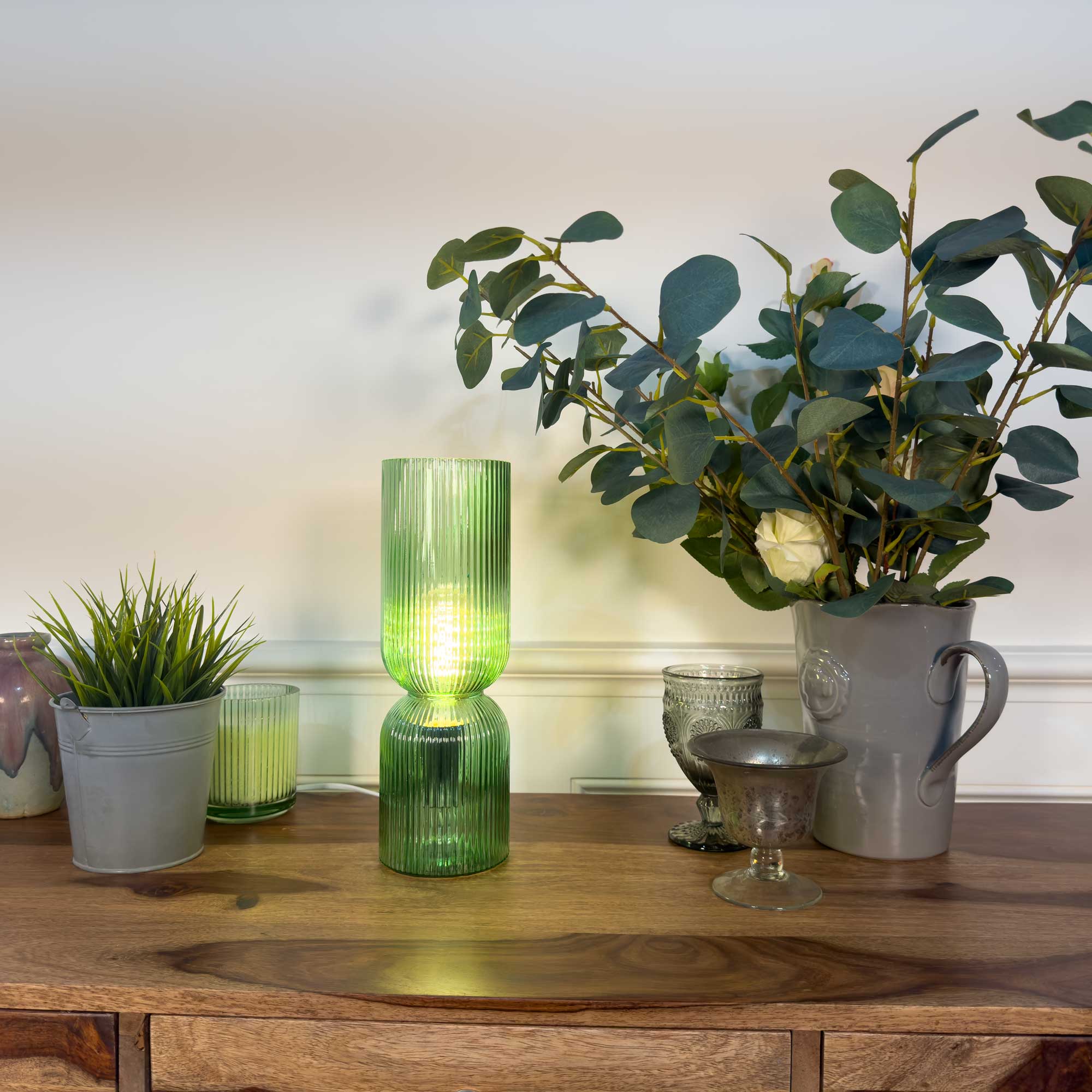 C-Création – Großhandel Stehlampen – Charmy farbige Tischlampe aus geriffeltem Glas31