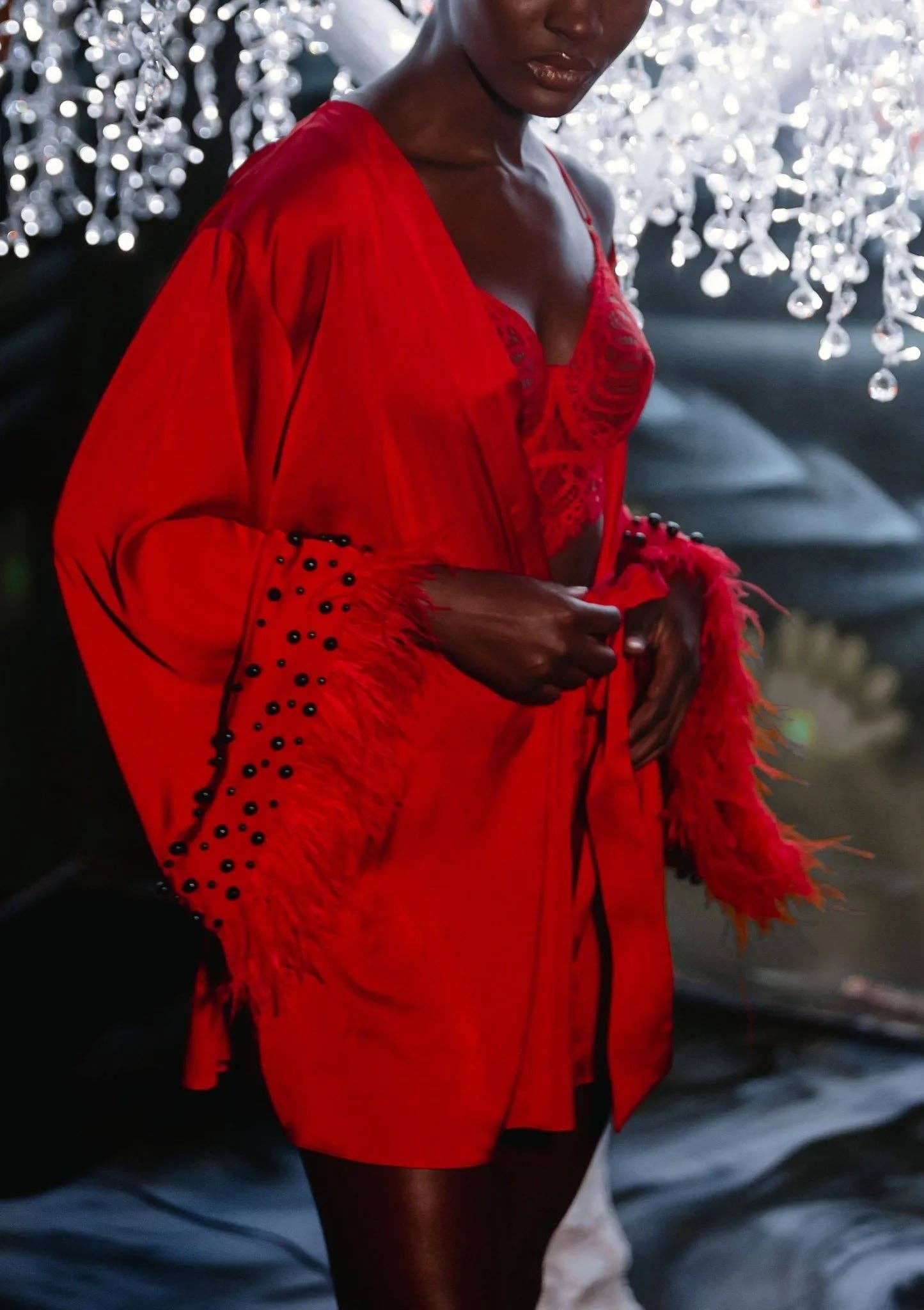 inna elsie - Wholesale Robe - Women's - LEONA red short silk robe with feathers1