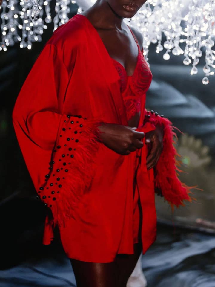 inna elsie - Wholesale Robe - Women's - LEONA red short silk robe with feathers1