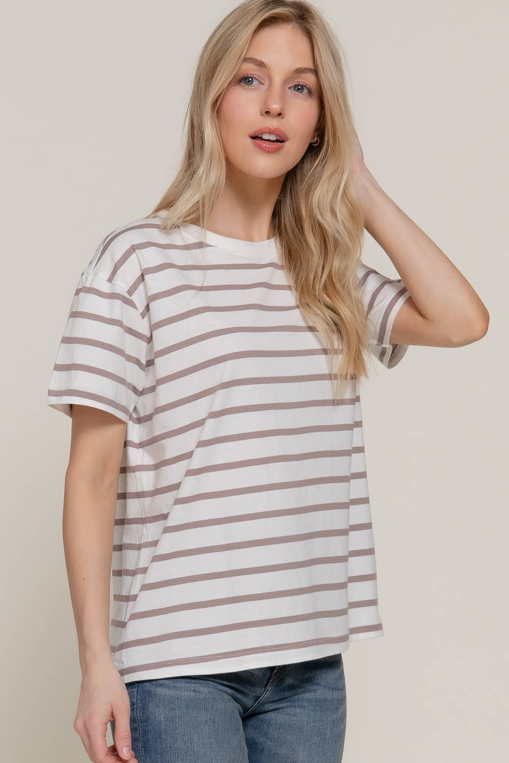 Active Basic | Active USA - Wholesale Gebreide top - Dames - Oversized T-shirt met korte mouwen en ronde hals in Y/D-strepen7