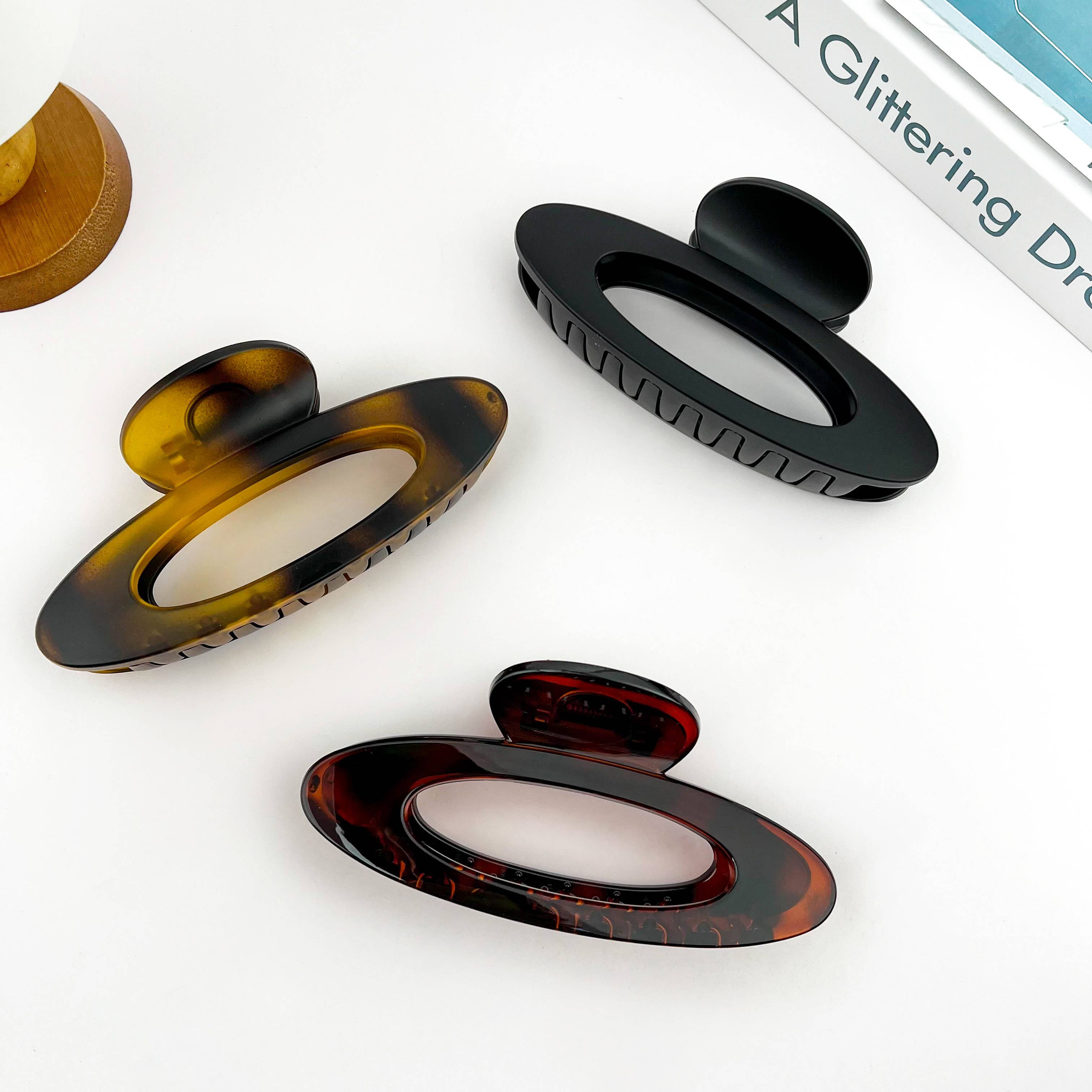 SoapElenGlen - Wholesale Hair Clip - Women's - Ring Hollow Claw Clip, Large Classic Hair Clip14