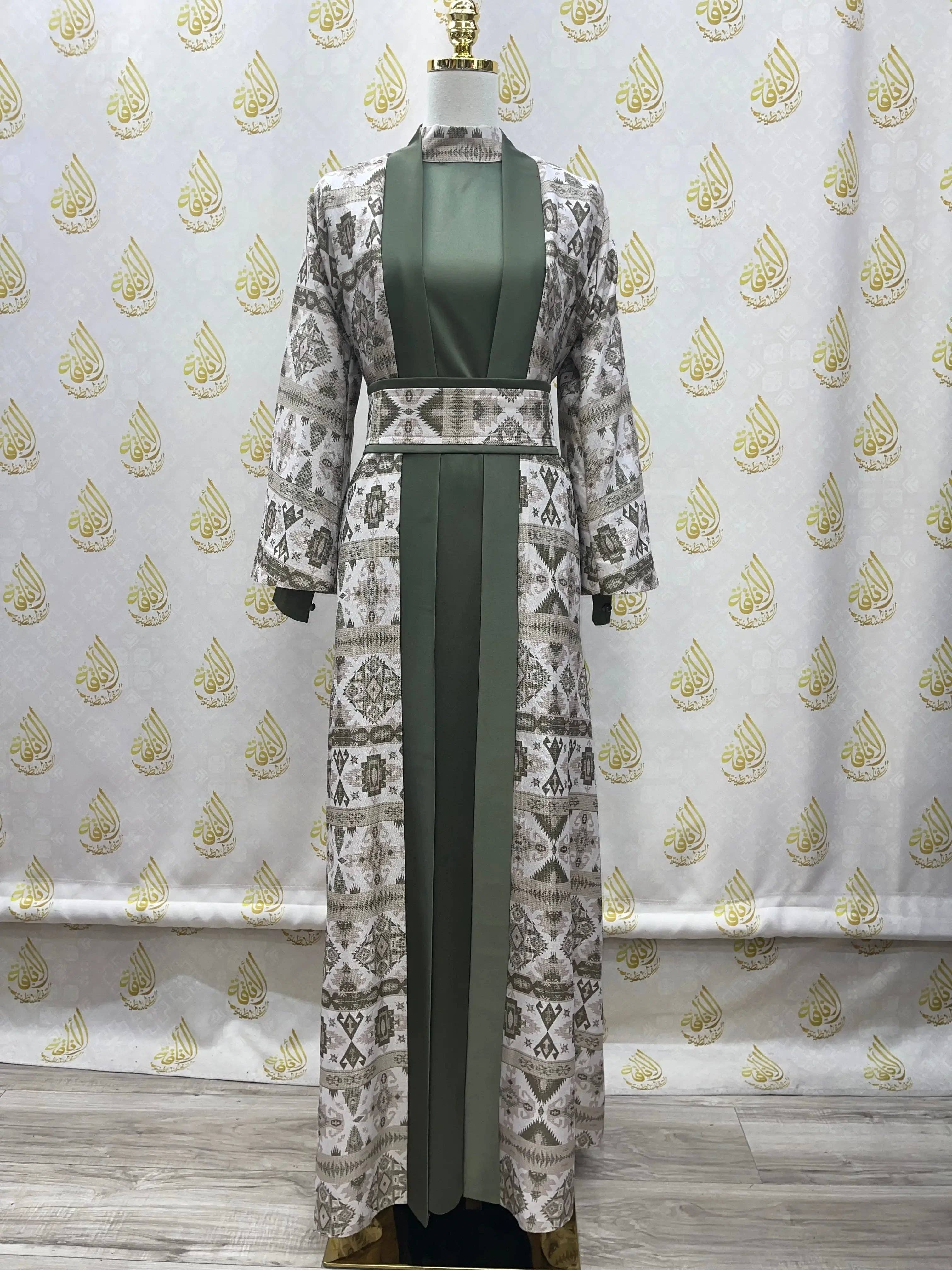 Palestinian Elegance - Wholesale Kaftan - Women's - Satin Silk Kaftan: Luxurious Comfort and Elegant Style13