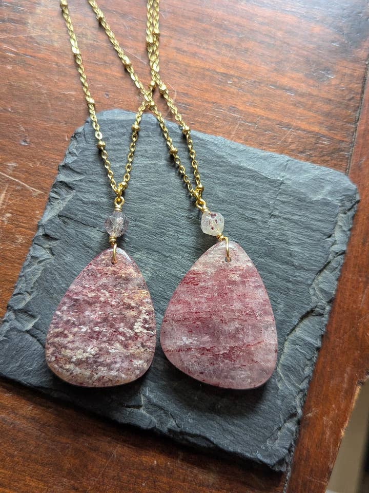 Erdbeerquarz Gold Edelstahl Halskette für den Großhandel von JFOX Jewelry