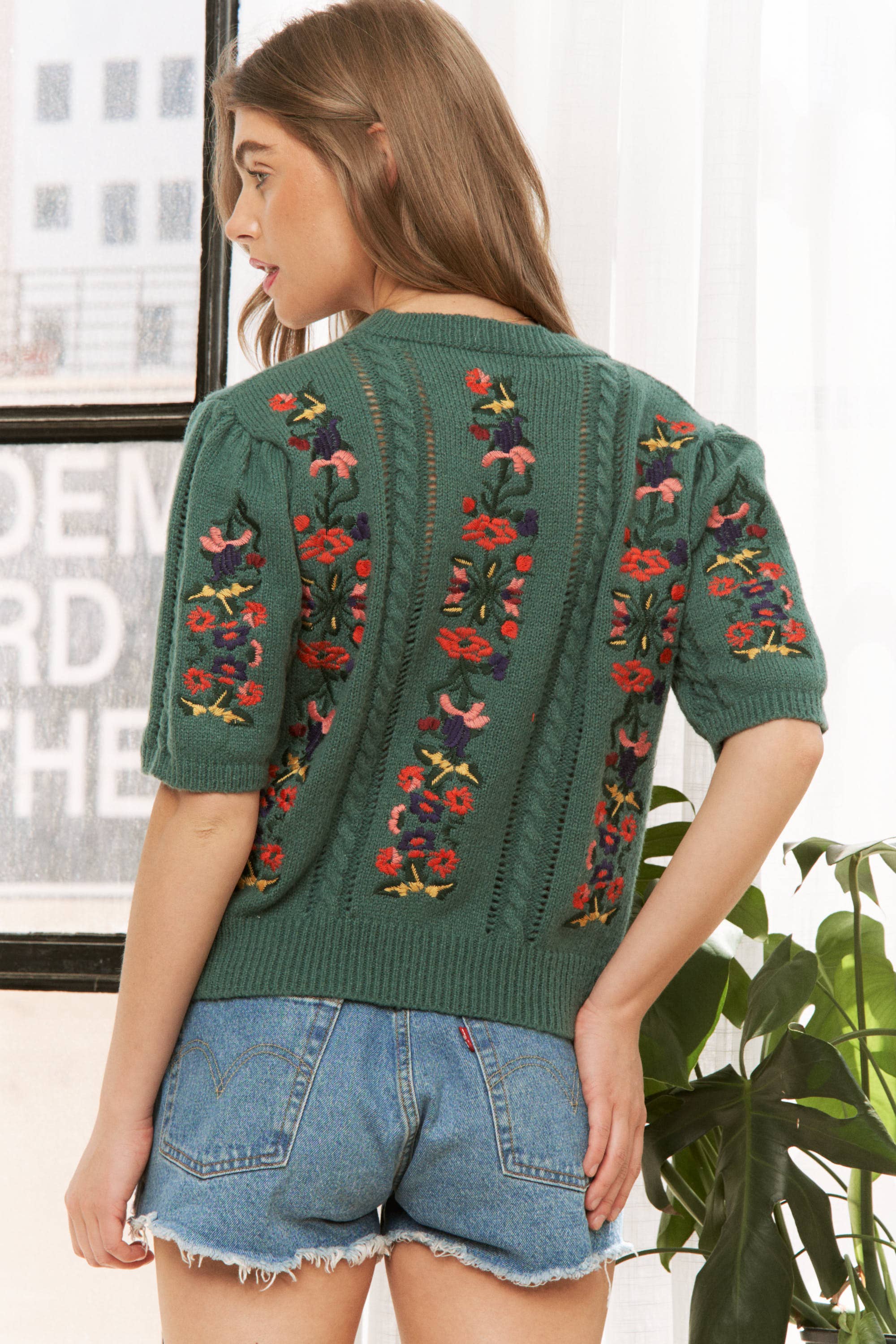Sweet Generis - Wholesale Knit Sweater - Women's - CUTE FLORAL EMBROIDERY CASUAL PULLOVER SWEATER34