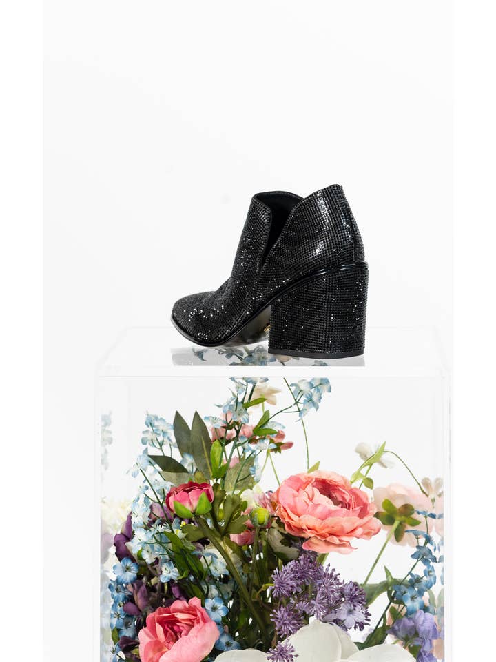 She is Cheval - Wholesale Booties - Women's - Le Tigre Dynamite6