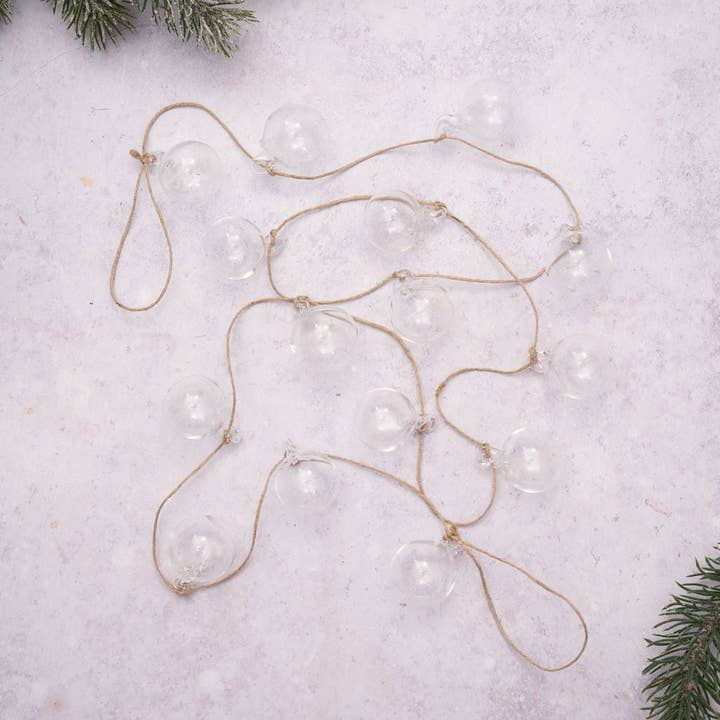 Klare Glaskugel-Girlande für den Großhandel von Bollywood Christmas