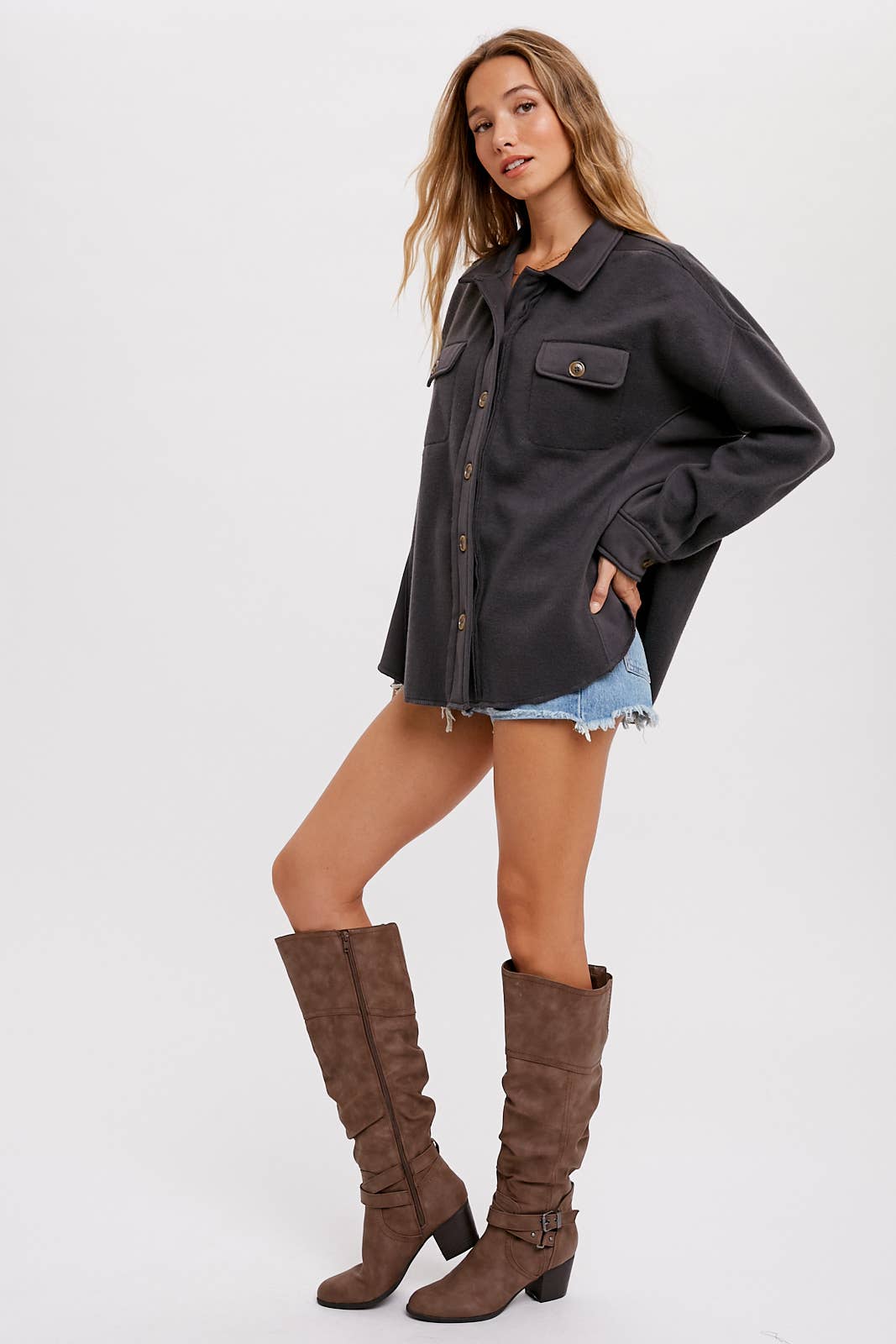 Bluivy – Engroshandel Skjortejakke/shacket – til kvinder – BØRSTET TERRY KNAP OP SHACKET27