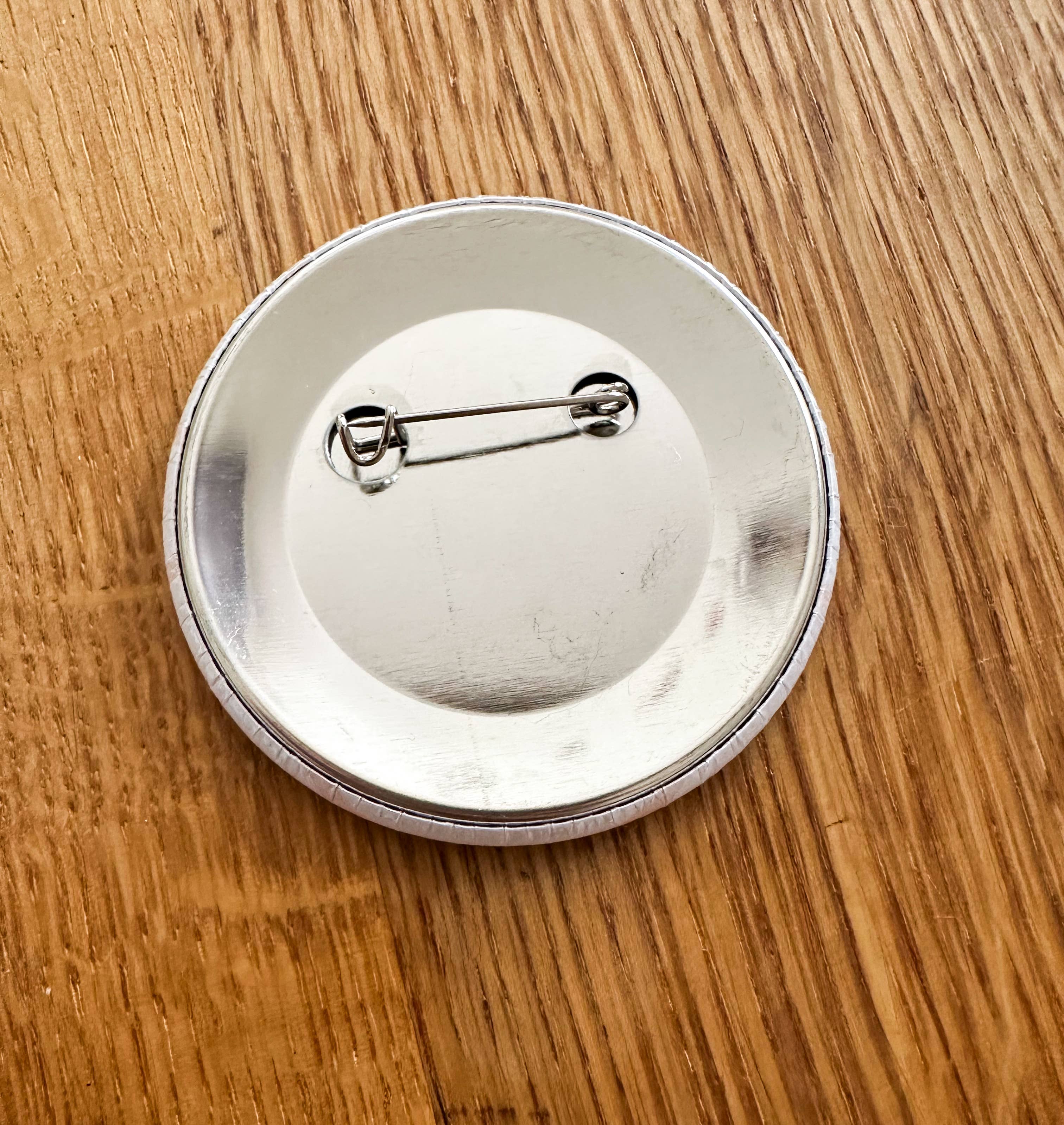 StudioSonna - Wholesale Lapel Pin/Button - Button Pin I am brave Apple2