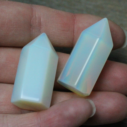 Keystone Crystals - Wholesale Spiritual Stone/Crystal -  Gemstone Chubby Obelisk – Small Carved Crystal Tower 1