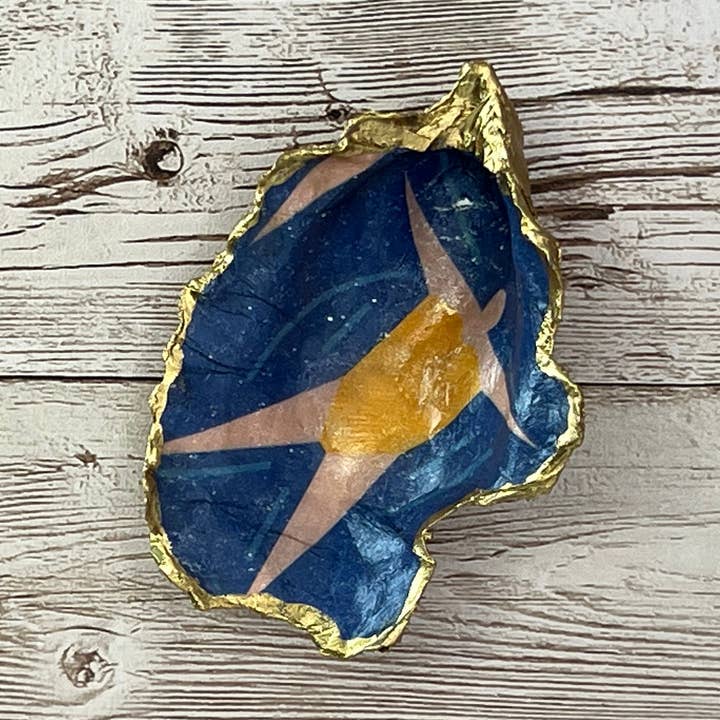 Small Oyster Shell Ring Dish with Swimmer for wholesale by Zo Pi Designs