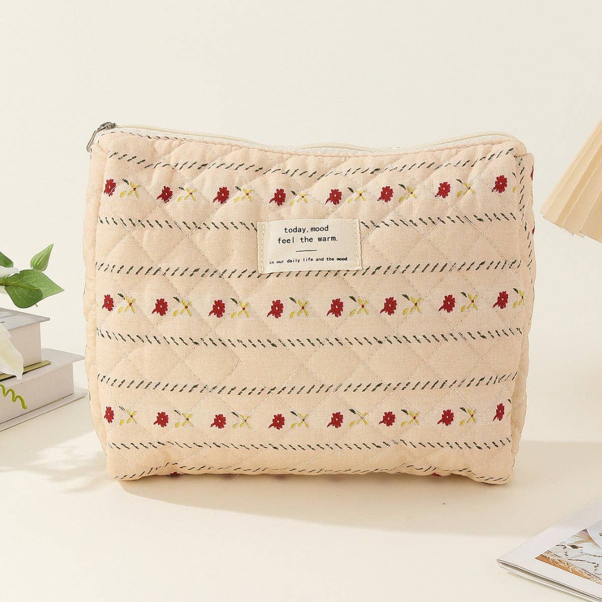 Dipped Shop - Vendita all'ingrosso Borsa per trucchi/cosmetici - Borsa Make Up Midi Trapuntata con Stampa Floreale DPB01185