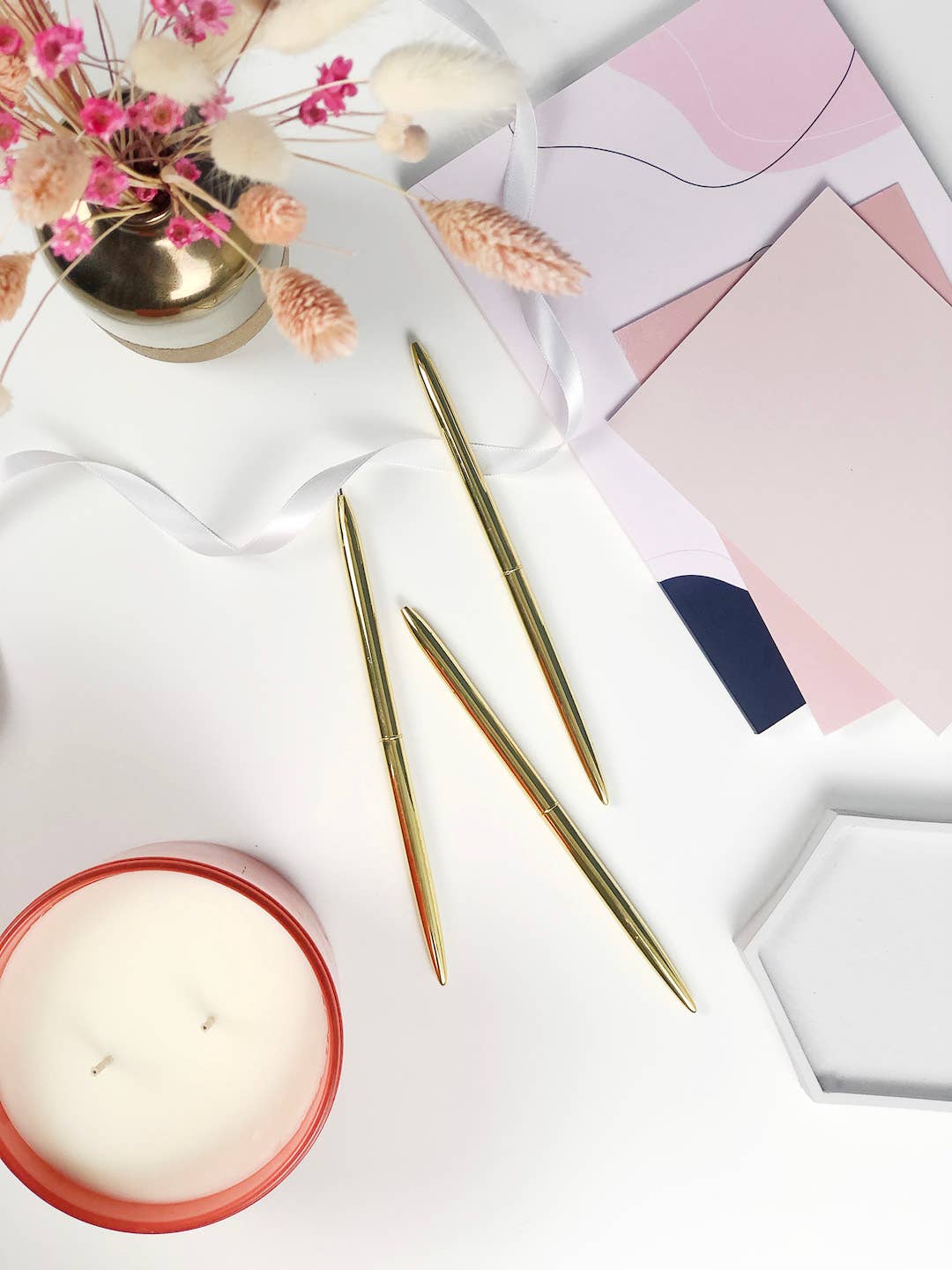 AIM Studio Co – wholesale Pen – Slim Gold Ballpoint Pen with Black Ink4