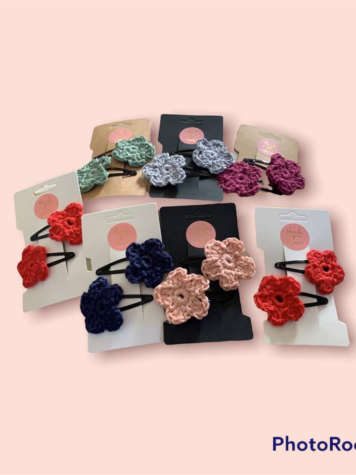 Crochet flower hair clip for wholesale by Tina’s Trinkets & Gifts
