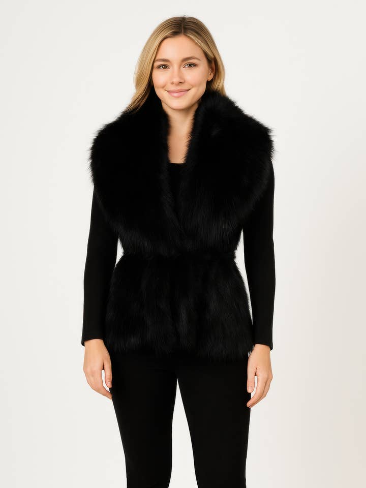 Schwarze ärmellose Kunstfellweste mit Taillenzug. für den Großhandel von CC Wholesale Clothing