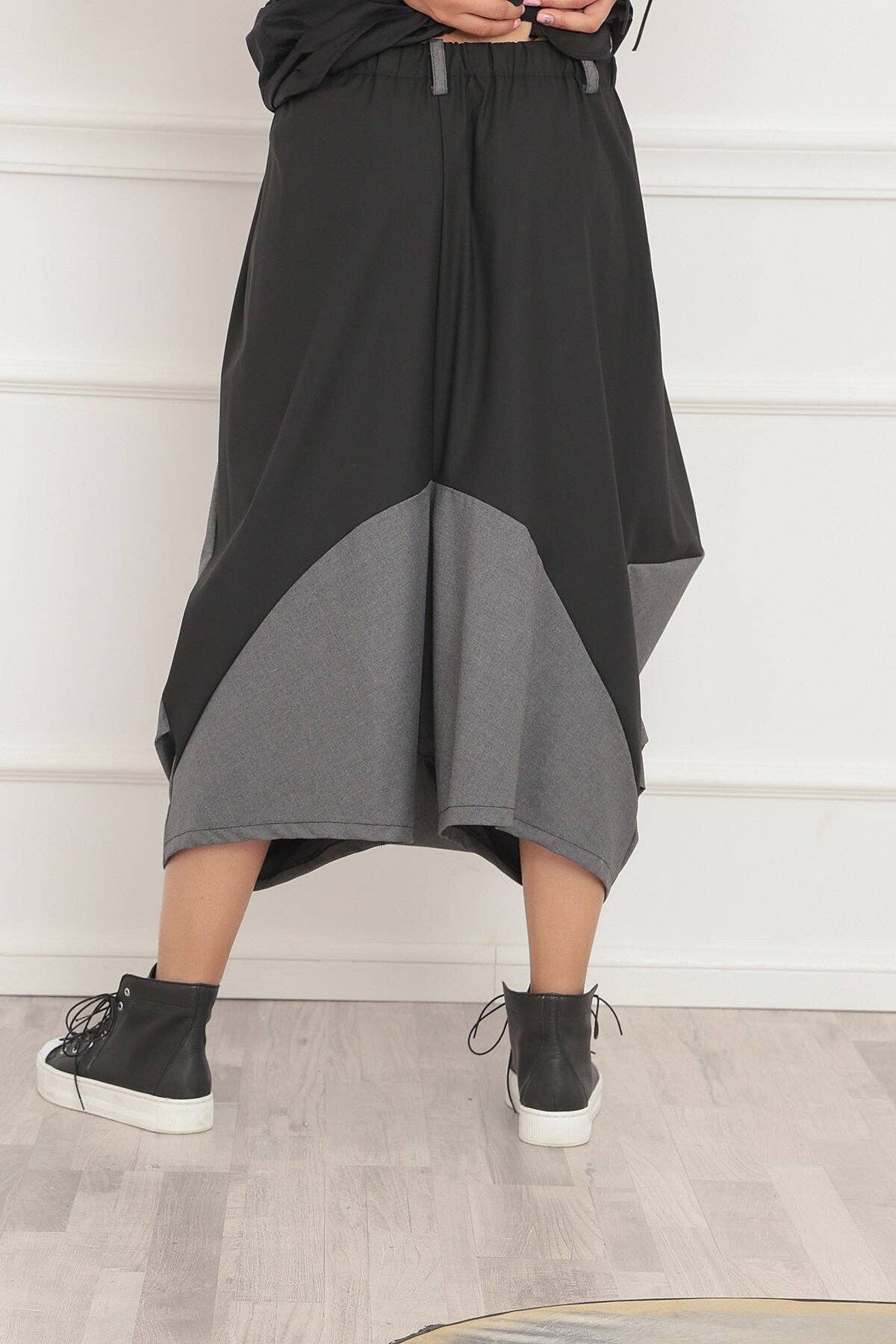 ADEPTT - Wholesale Pants - Women's - Cropped Drop Crotch Trousers in a Dramatic Silhouette: |aidy8