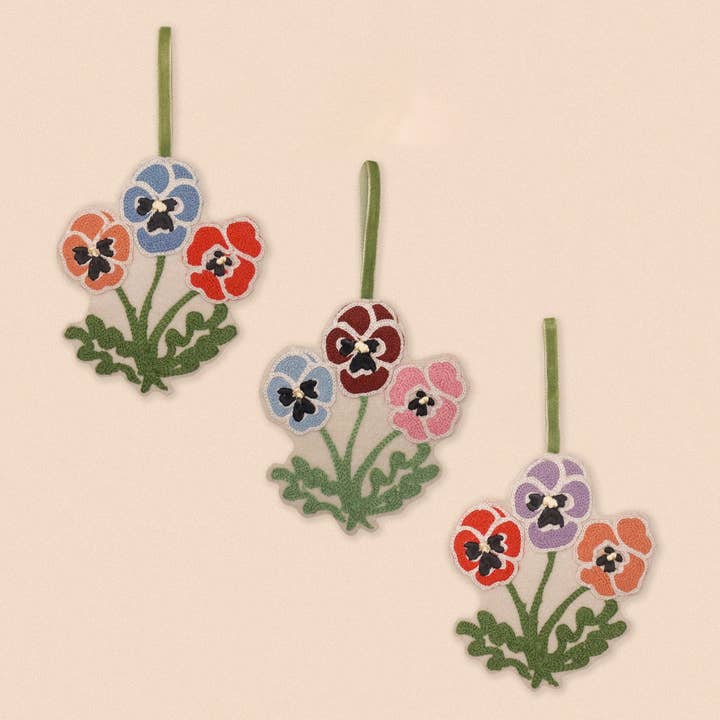 Winter Pansy Christmas Decoration for wholesale by Lappliq'