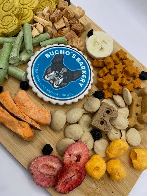 Bucho's Barkery - Vente Friandises – chien - Friandises pour chiens Barkuterie Board - Nouveau format et look1