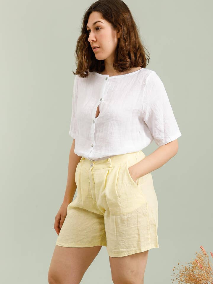 NAÏS PARIS - Wholesale Shorts - Women's - Elasticated back buttoned shorts, 100% linen12