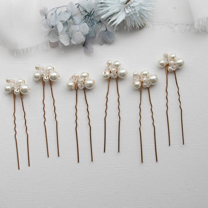 Mara Pearl and Crystal Hairpin Set of 6 and other Purchase Wholesale make up pinsel. Free Returns & Net 60 Terms on Faire trending on Faire.