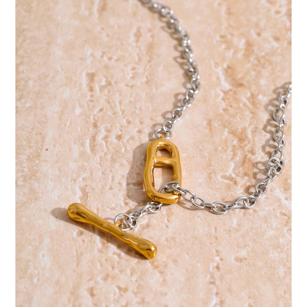 Misgraceful – wholesale Pendant/charm necklace – T Bar Lock Necklace - Gold or Silver4