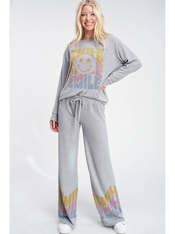 Peace Love Line - Wholesale Lounge Set - Women's - STAR SMILE TOP AND PANTS LOUNGE WEAR SET